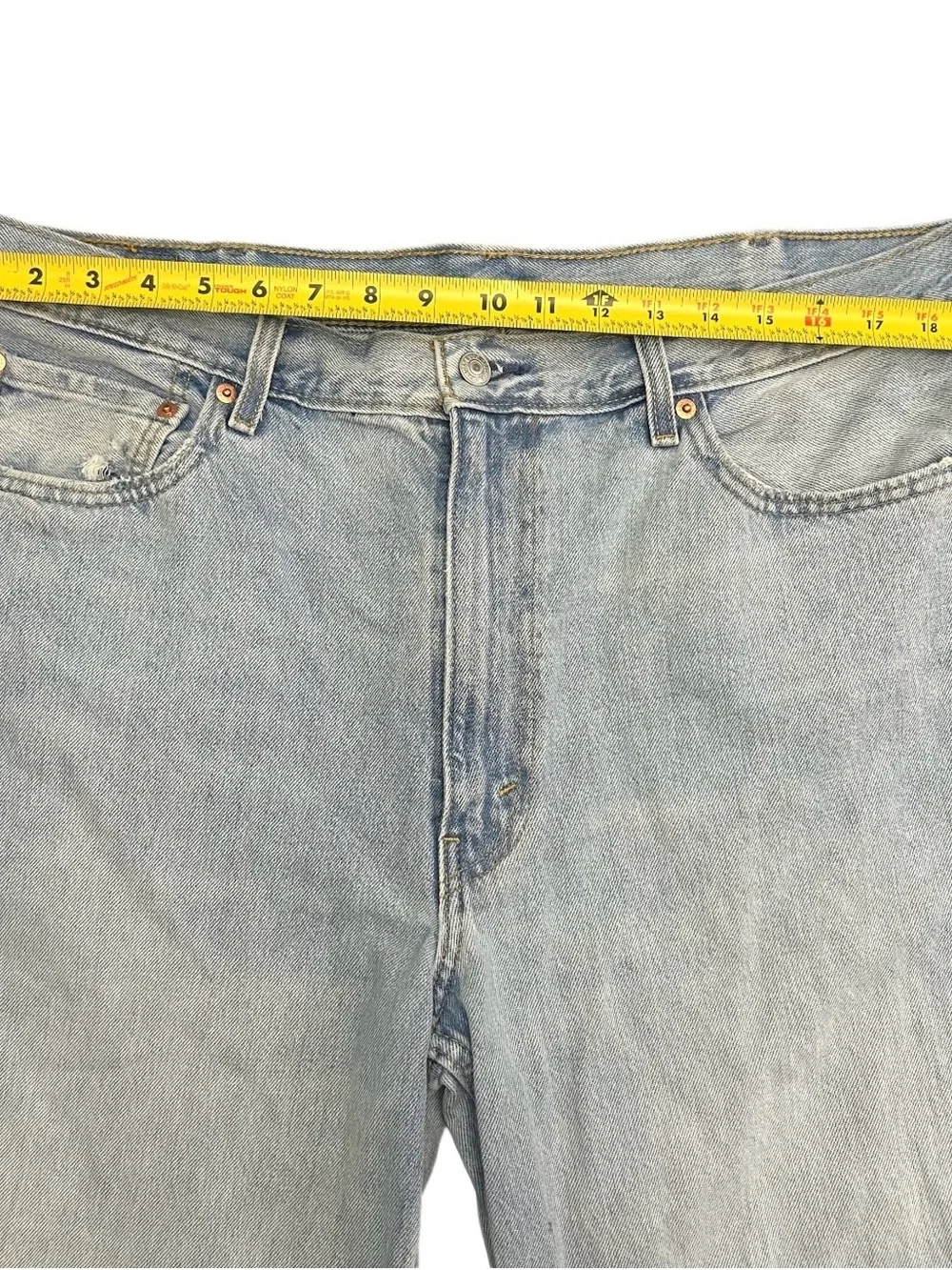 Vintage Levis 550 Jeans Men’s 40x30 Relaxed Baggy Fit Light Wash Denim Y2K